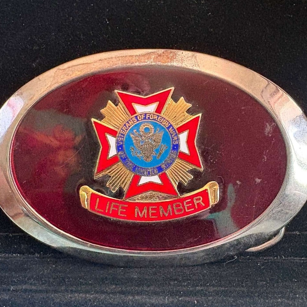 VFW Veterans of Foreign Wars Life Member Belt Buckle Maroon Enamel Silver Tone